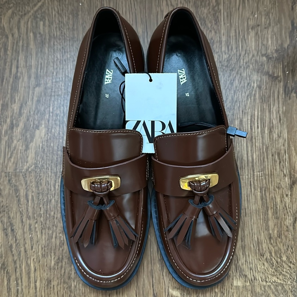 Brand New Zara Brown Tasseled Loafers